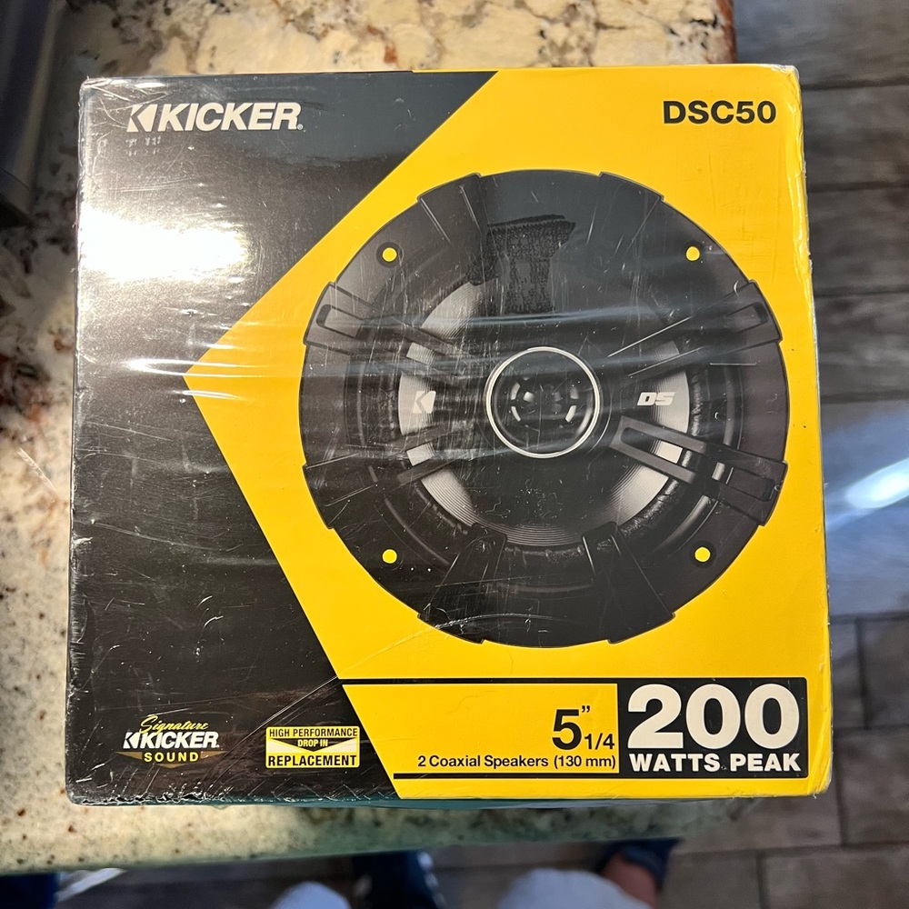 Kicker DSC50 - 5 1/4” speakers